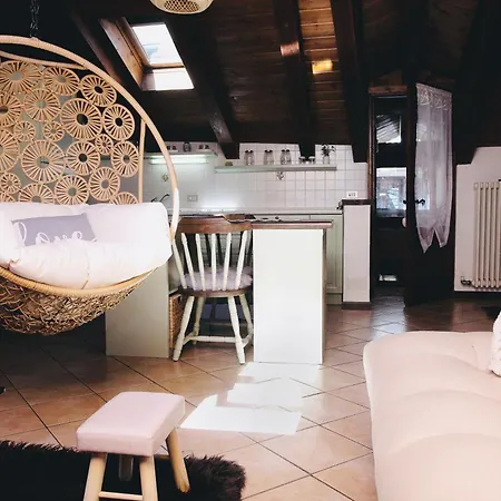 Due Cuori E Mansarda アパート プレ・サン・ディディエ